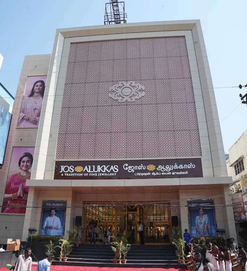 Jewellery store for Jos Alukkas